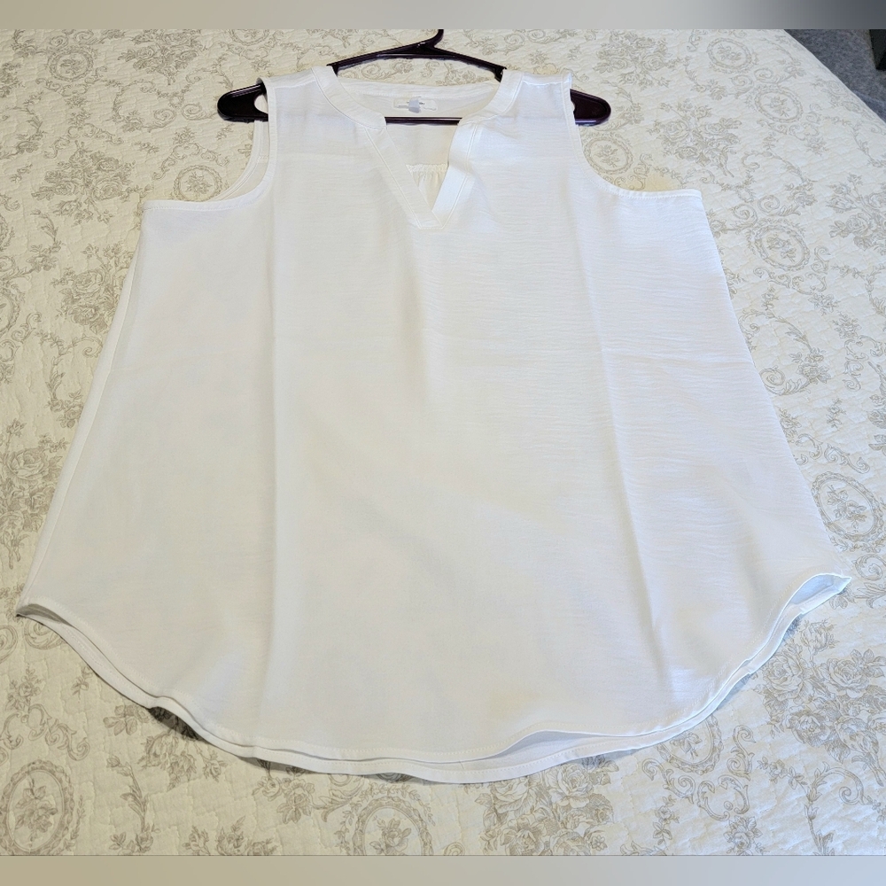 Maurice's White Atwood Tank Size Large